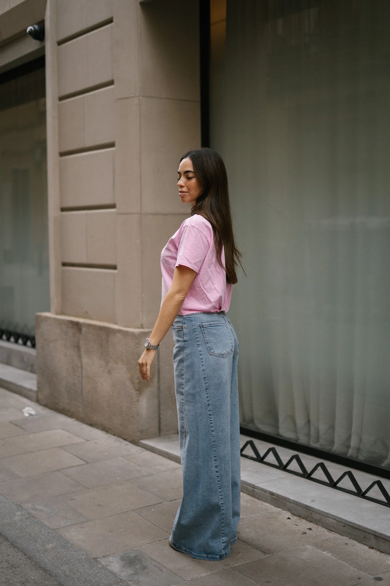 BACK RUCHED TEE - PINK - Image 7