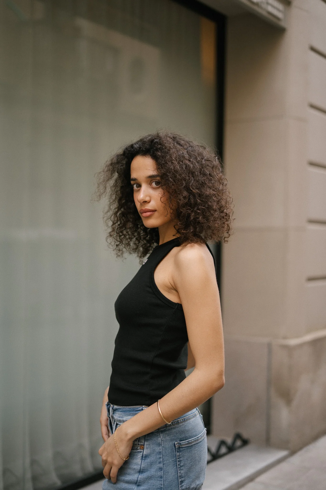 HALTER TANK TOP - BLACK - Image 4